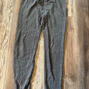 SO Perfect Jogger Skinny Small Gray Joggers